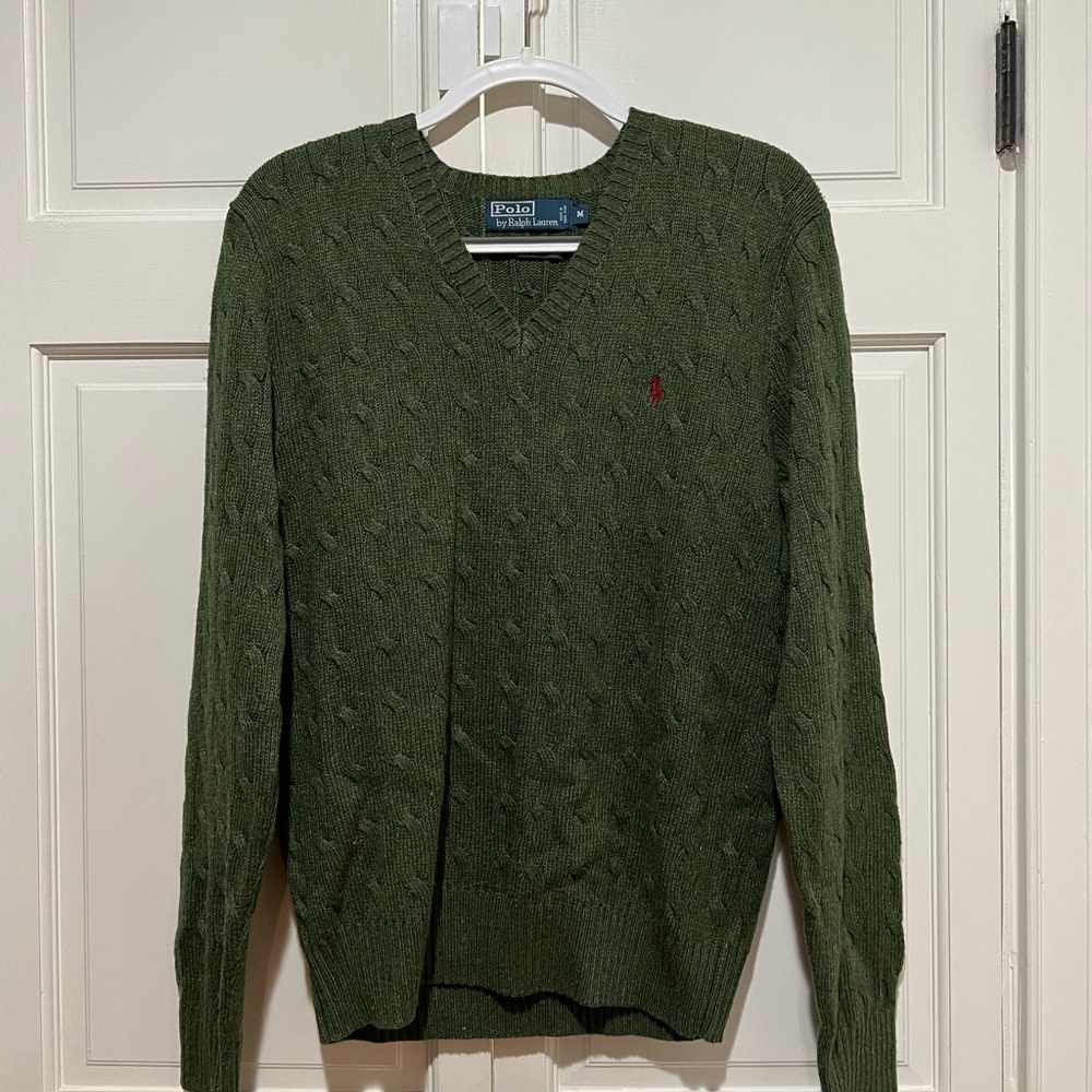 Polo v neck sweater